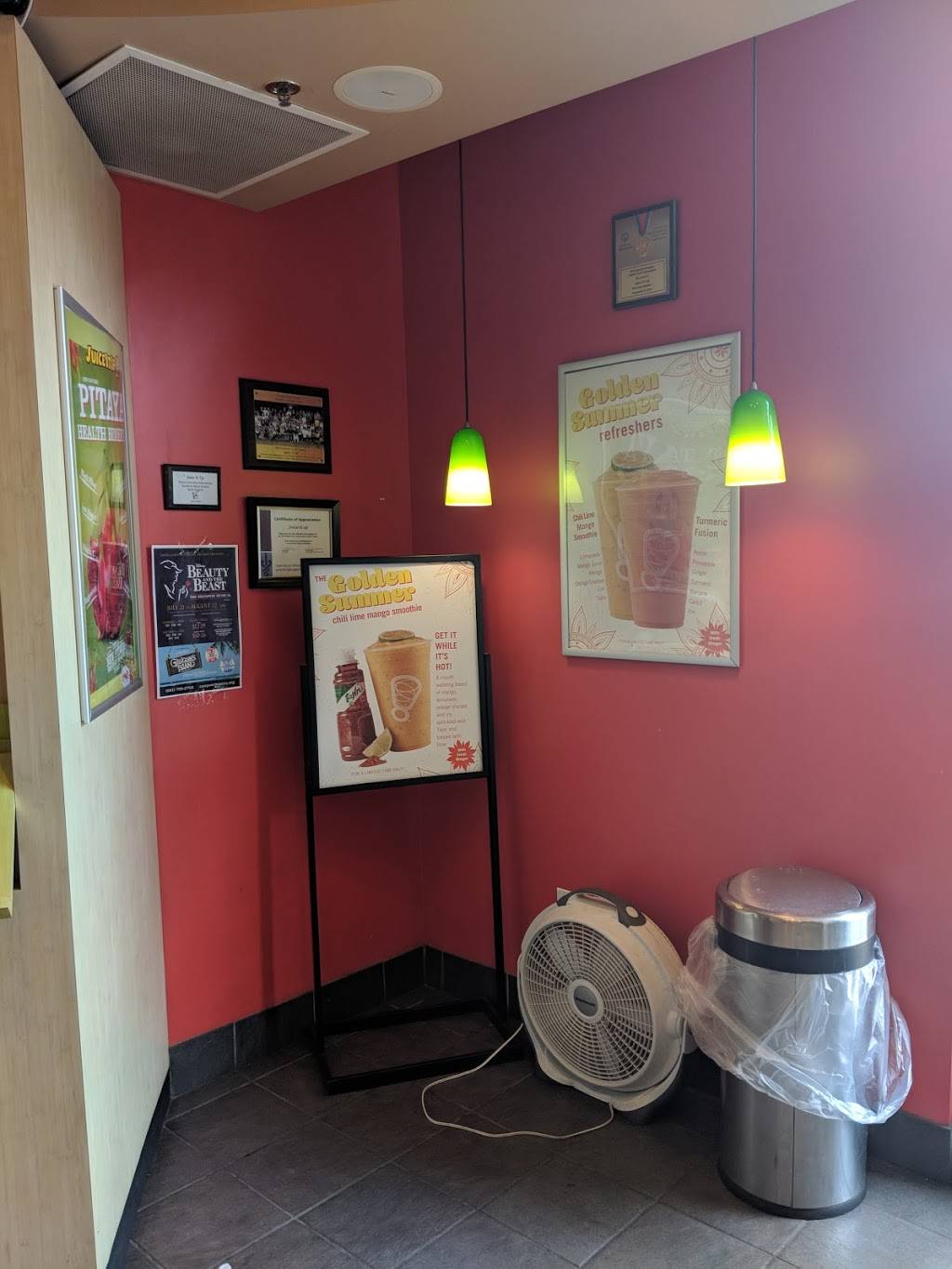 Juice It Up! | restaurant | 28164 Newhall Ranch Rd, Valencia, CA 91355, USA | 6612956725 OR +1 661-295-6725