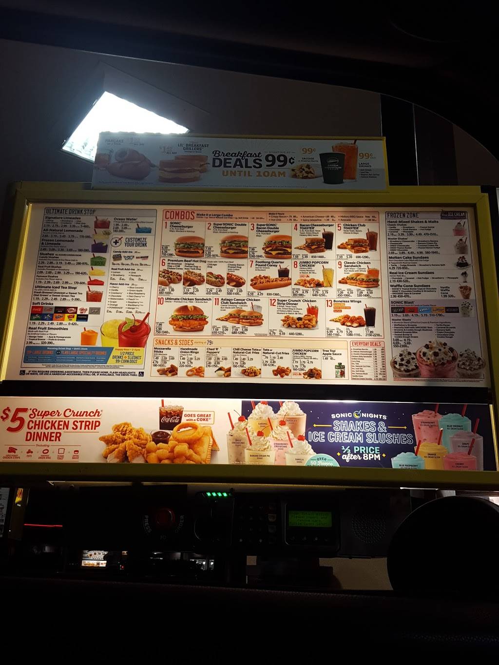 Sonic Drive-In | restaurant | 441 N Placentia Ave, Fullerton, CA 92831, USA | 7142231415 OR +1 714-223-1415
