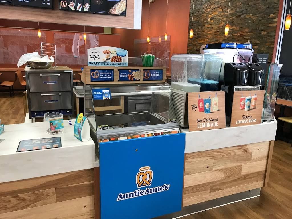 Auntie Annes Pretzels | restaurant | 2448 Chesapeake Square Ring Rd, Chesapeake, VA 23321, USA | 7573817775 OR +1 757-381-7775