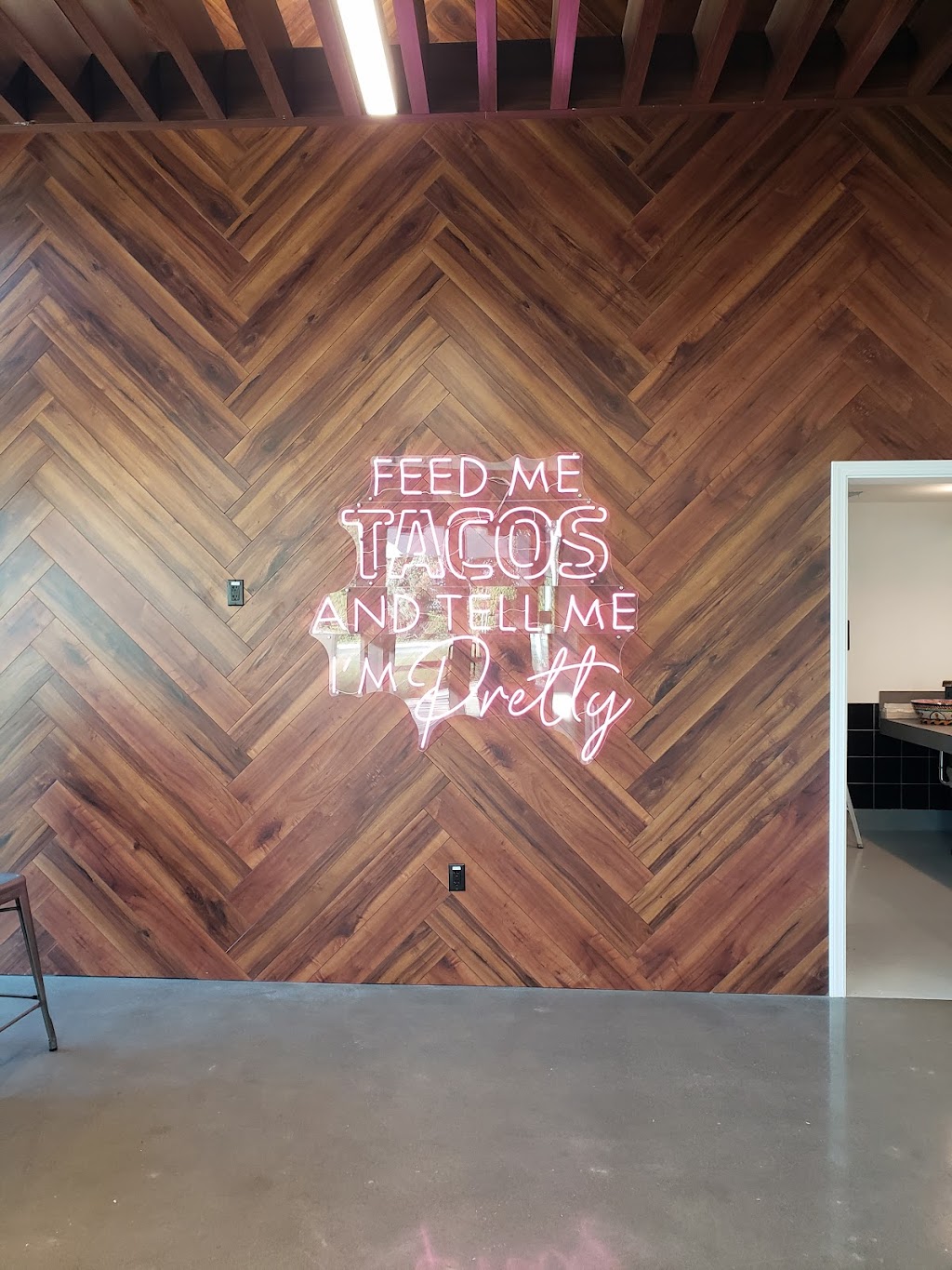 Araujos Mexican Grill | restaurant | 1501 Berryessa Rd Suite 10, San Jose, CA 95133, USA | 6695008226 OR +1 669-500-8226