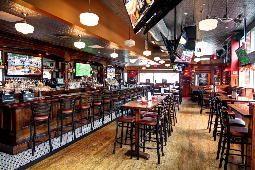 Wicked Wolf Tavern | restaurant | 120 Sinatra Dr, Hoboken, NJ 07030, USA | 2016597500 OR +1 201-659-7500