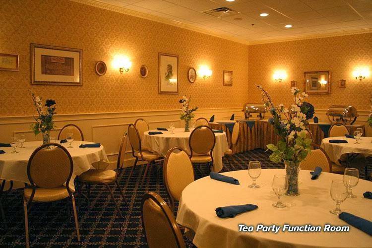 Boston Tavern | restaurant | 389 W Center St, West Bridgewater, MA 02379, USA | 5085830013 OR +1 508-583-0013