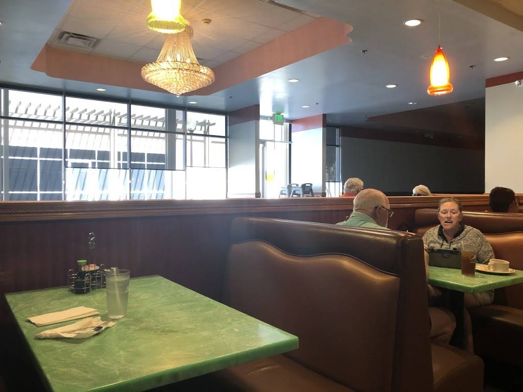 Chen & Wok | restaurant | 13856 W Waddell Rd Suite 109, Surprise, AZ 85379, USA | 6235569556 OR +1 623-556-9556