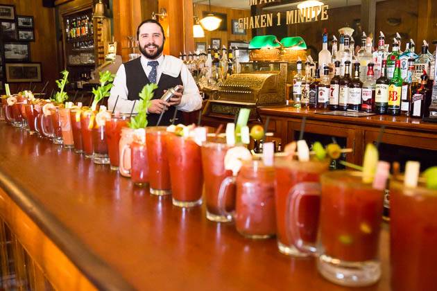 Art & Almas Century Inn | restaurant | 125 N Main St, Burlington, IL 60109, USA | 8476832883 OR +1 847-683-2883