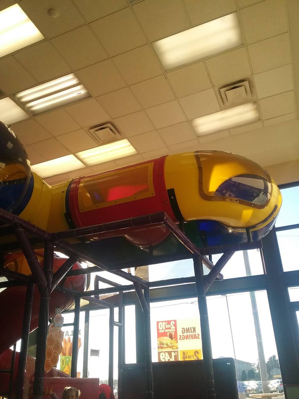 Burger King | restaurant | 2951 Devils Glen Rd, Bettendorf, IA 52722, USA | 5634498060 OR +1 563-449-8060