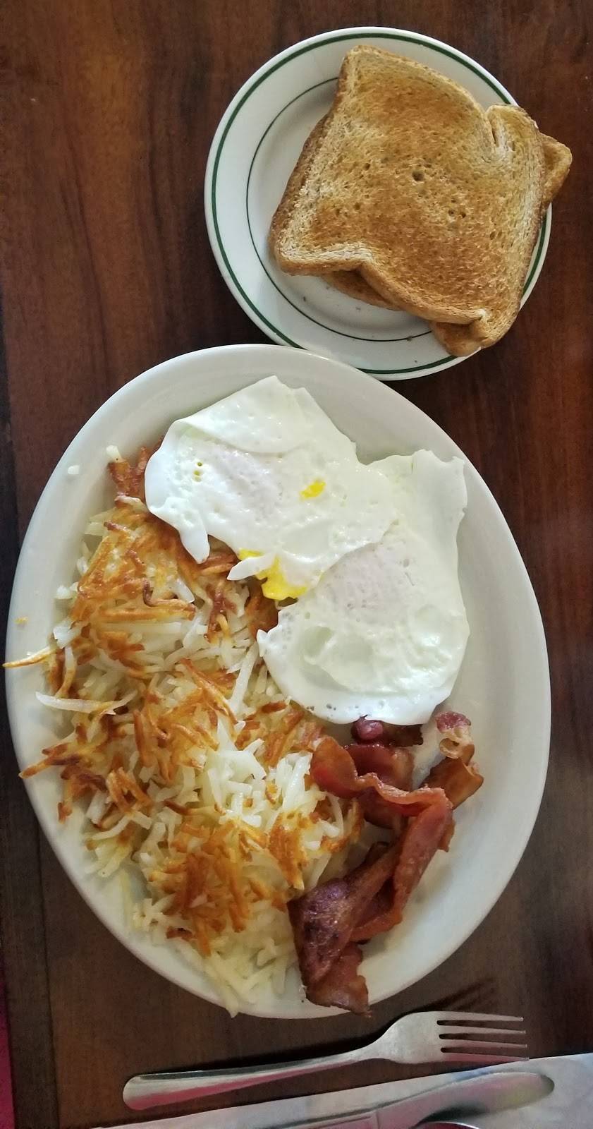 Franks Restaurant | restaurant | 102 E Center Dr, Alton, IL 62002, USA | 6184339345 OR +1 618-433-9345