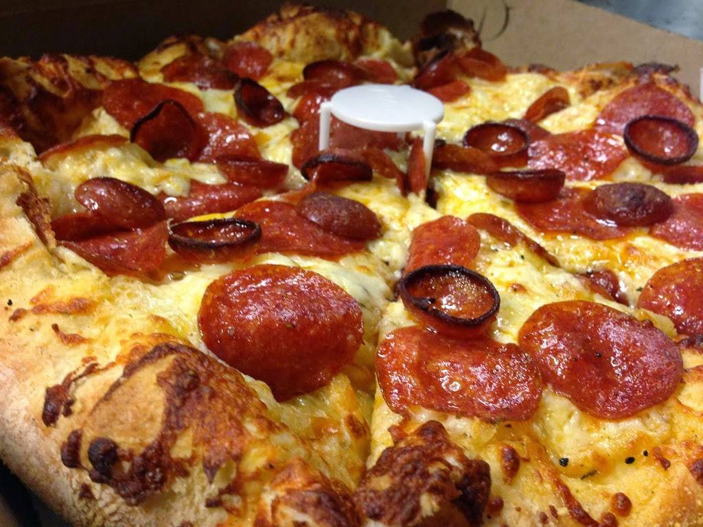 Chester Cab Pizza | restaurant | 707 Park Ave, Rochester, NY 14607, USA | 5852448211 OR +1 585-244-8211