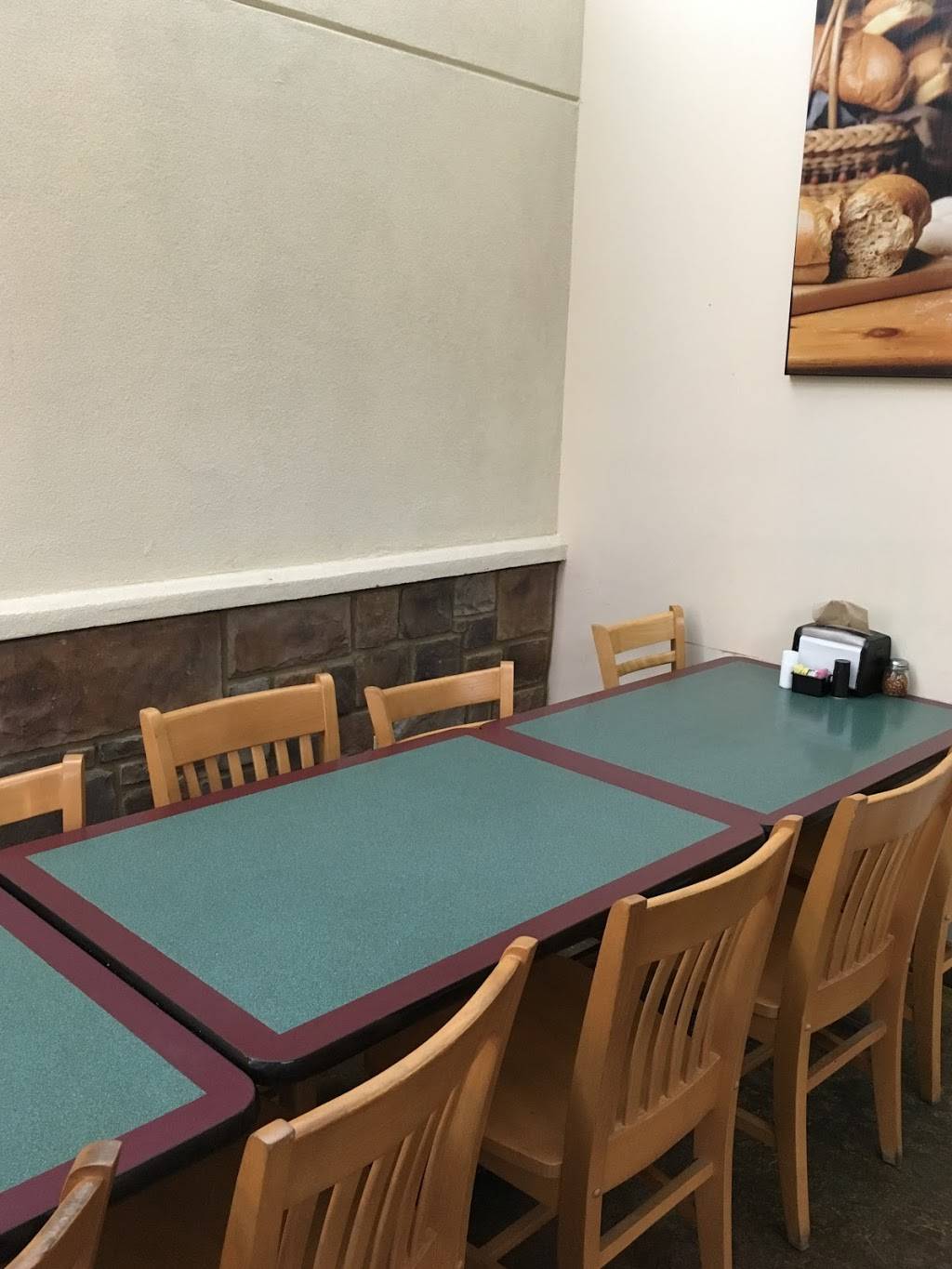 Roma 3 | restaurant | 247 E Morris Blvd, Morristown, TN 37813, USA | 4232541974 OR +1 423-254-1974