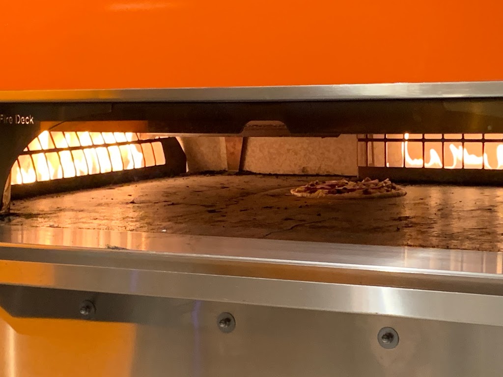 Blaze Pizza | meal takeaway | 109 N Main St, Greenville, SC 29601, USA | 8644120050 OR +1 864-412-0050