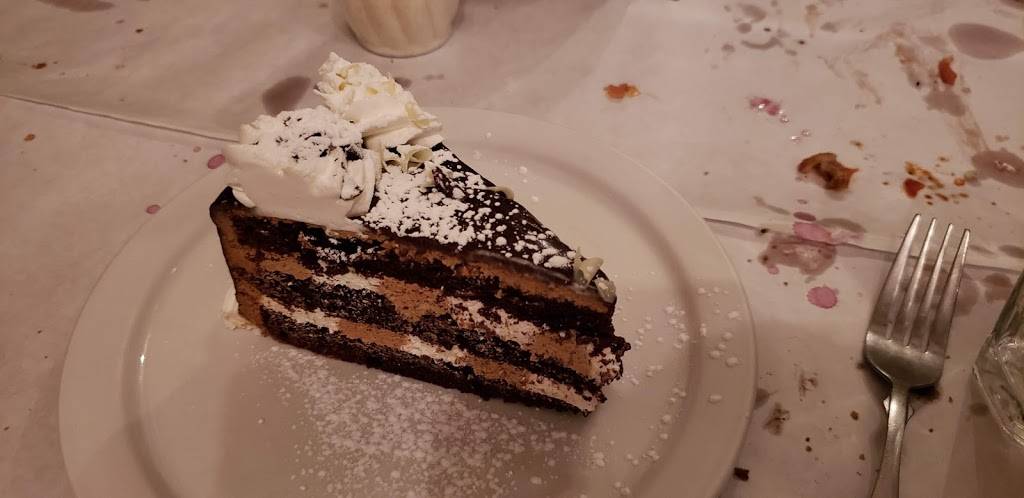 La Scarola | restaurant | 721 W Grand Ave, Chicago, IL 60654, USA | 3122431740 OR +1 312-243-1740