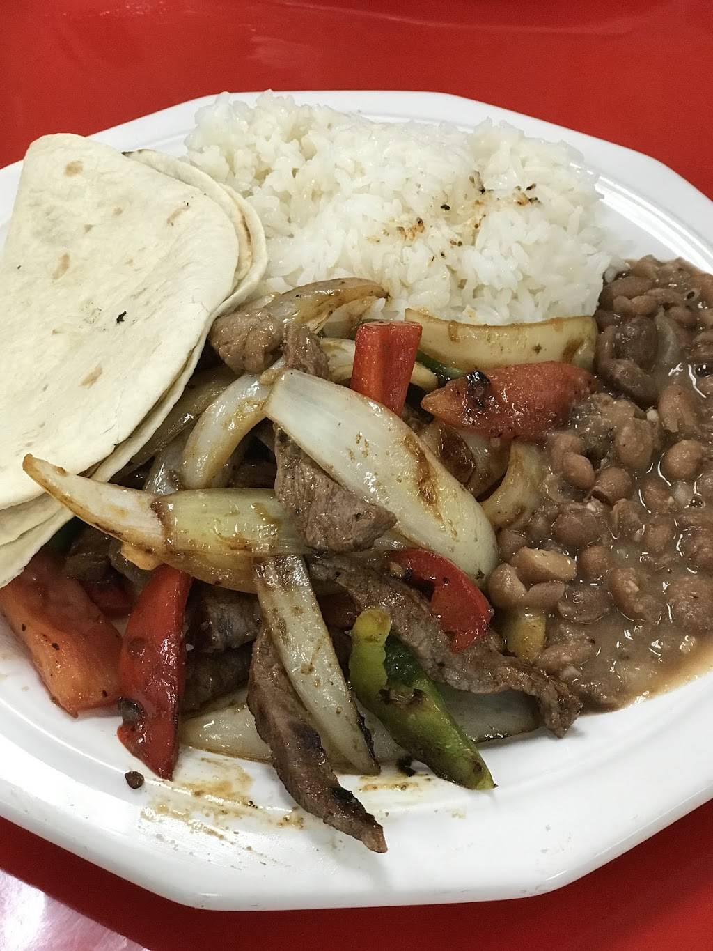 Mi Peru Restaurante | restaurant | 18216 Flower Hill Way, Gaithersburg, MD 20879, USA | 3019268736 OR +1 301-926-8736