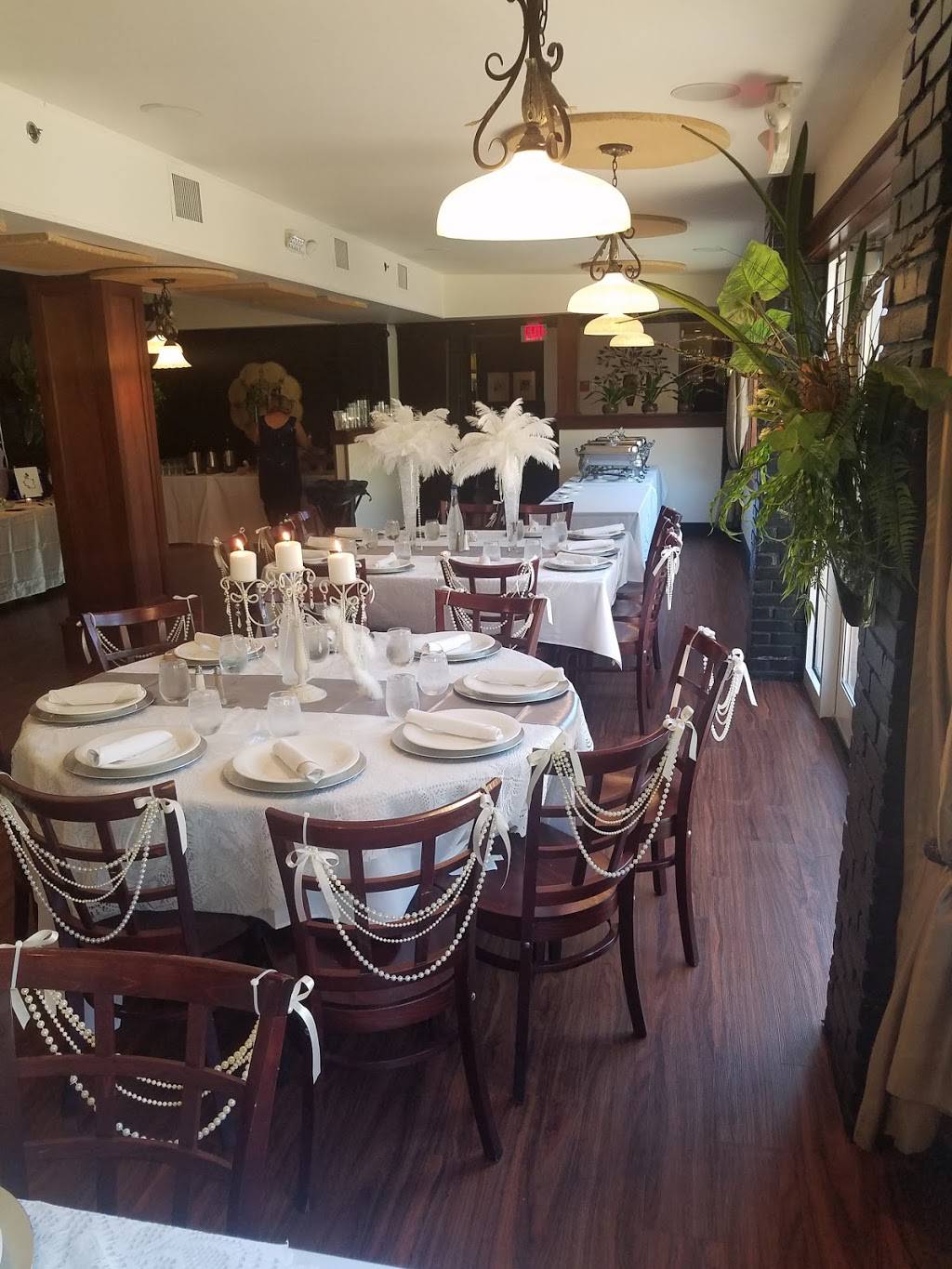 Monroes Restaurant | bakery | 3001 Monroe Ave, Rochester, NY 14618, USA | 5853489103 OR +1 585-348-9103