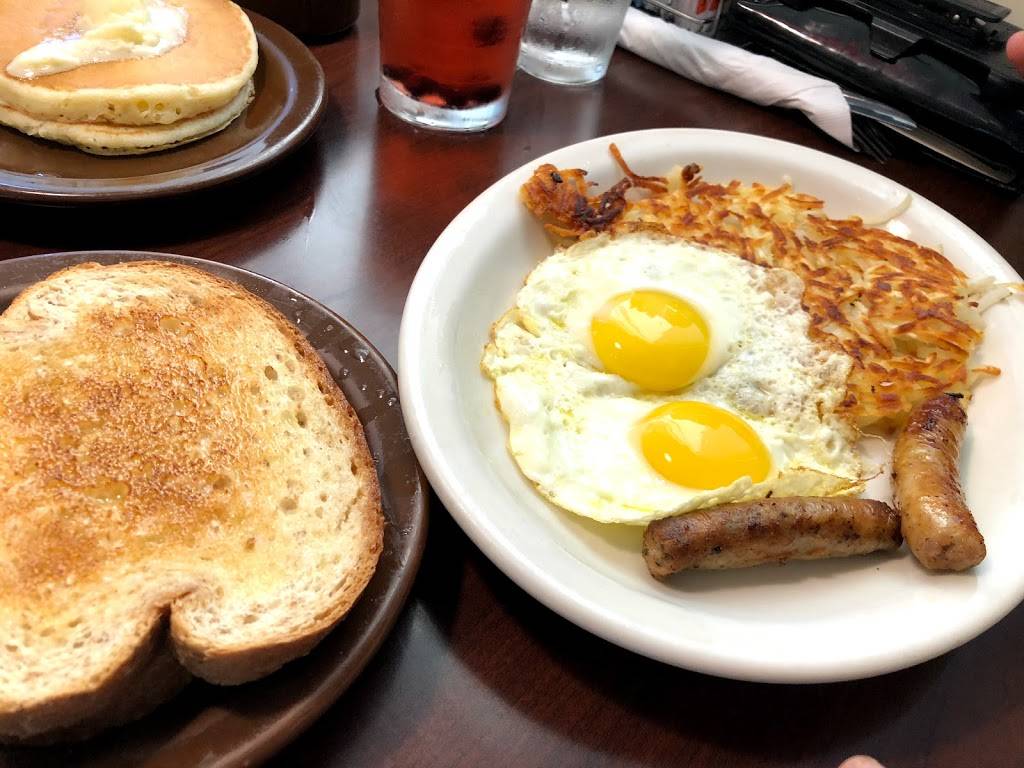 Village Inn | bakery | 21386 S Ellsworth Loop, Queen Creek, AZ 85142, USA | 6024338213 OR +1 602-433-8213