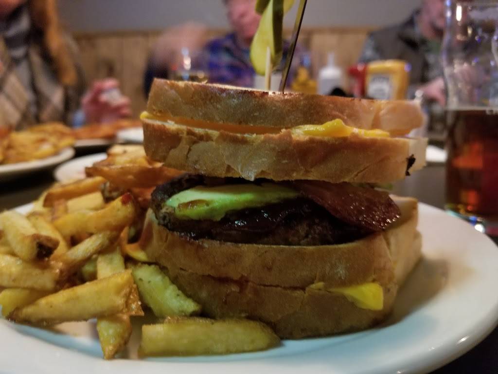 Danbys Roadhouse | restaurant | 6127 Perth St, Richmond, ON K0A 2Z0, Canada | 6138382828 OR +1 613-838-2828