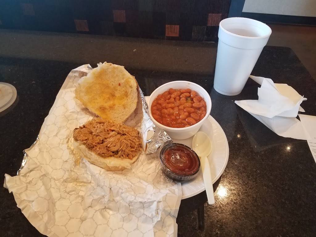 Bobbee Os BBQ | restaurant | 9401 Statesville Rd C, Charlotte, NC 28269, USA | 7045096902 OR +1 704-509-6902