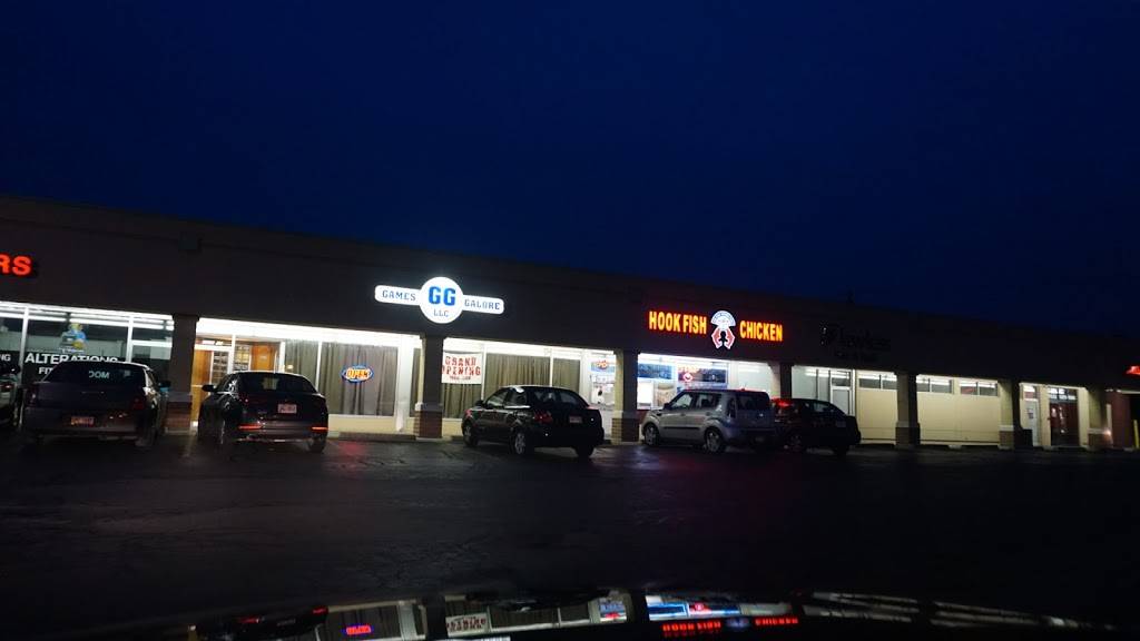 Hook Fish & Chicken | restaurant | 2545 Belmont Ave, Youngstown, OH 44505, USA | 3307434665 OR +1 330-743-4665
