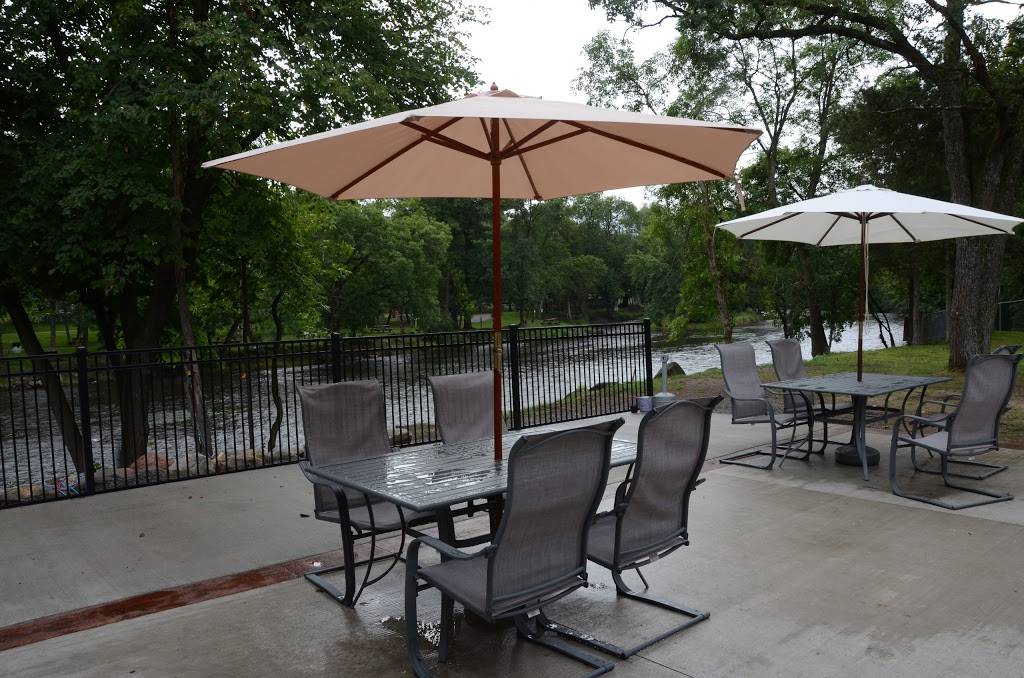 General Sams | restaurant | 710 Spring St, Somerset, WI 54025, USA | 7152472471 OR +1 715-247-2471