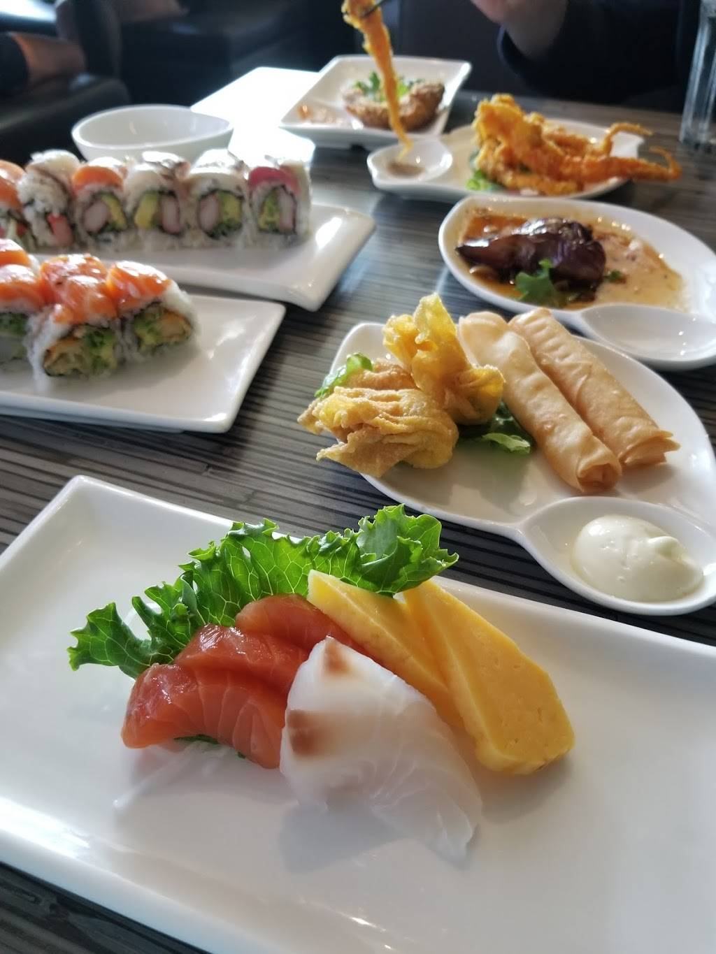 August 8 | restaurant | Unit 12, Hamilton, ON L8R 1C4, Canada | 9055243838 OR +1 905-524-3838