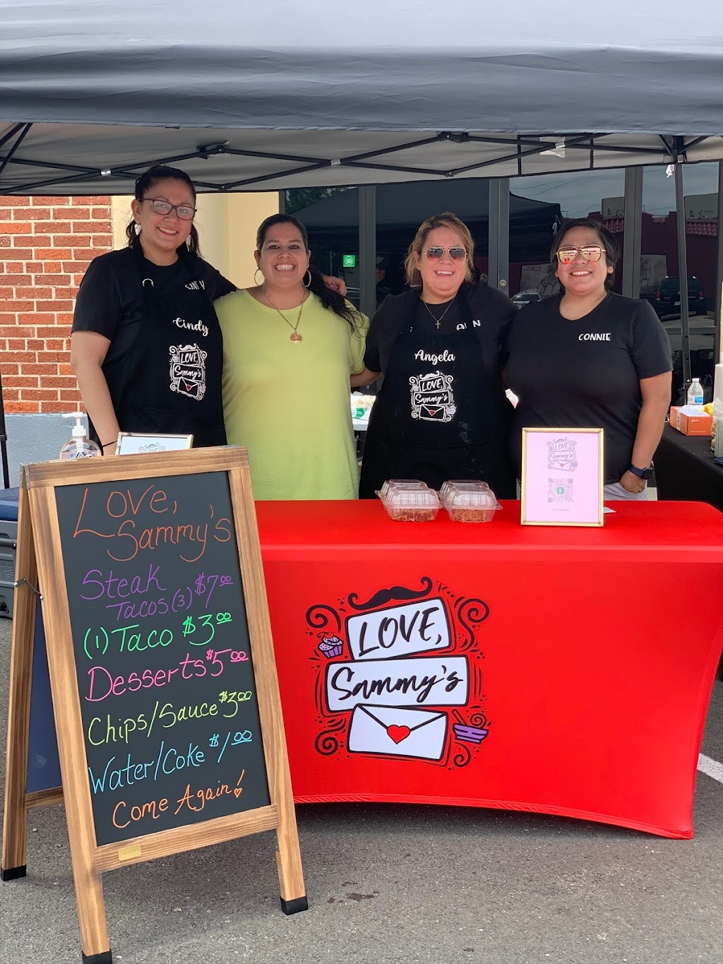 Love,Sammys | restaurant | 1328 N Houston St, Fort Worth, TX 76164, USA | 8173953694 OR +1 817-395-3694