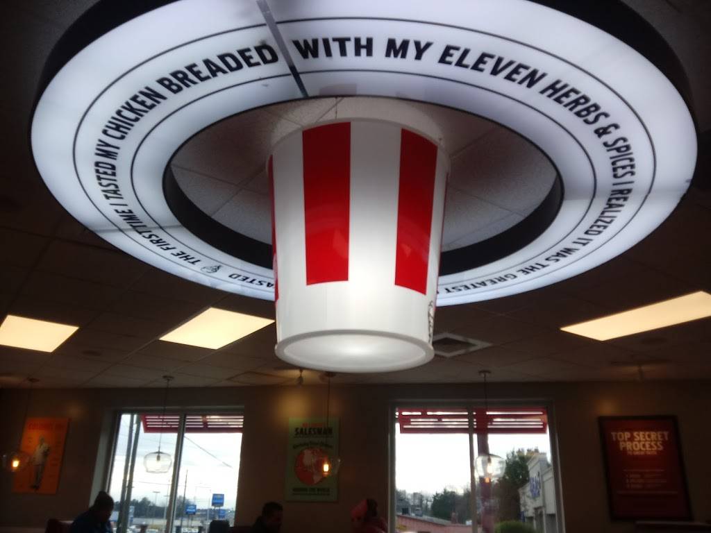 KFC | restaurant | 1904 Browns Bridge Rd, Gainesville, GA 30501, USA | 7702977561 OR +1 770-297-7561