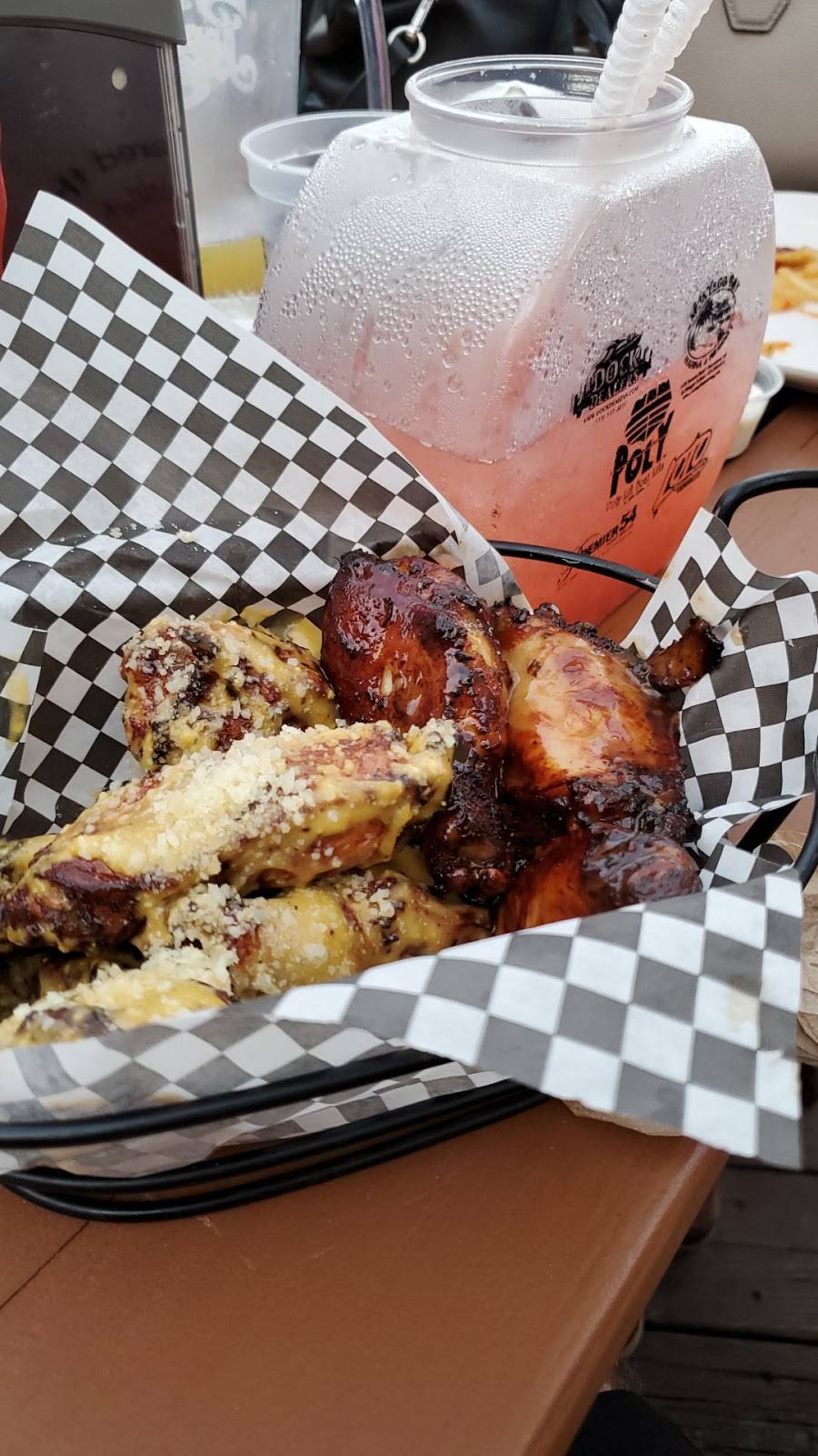 Nautifish Rum Bar | restaurant | 1022 Nautica Rd, Camdenton, MO 65020, USA | 5732862226 OR +1 573-286-2226