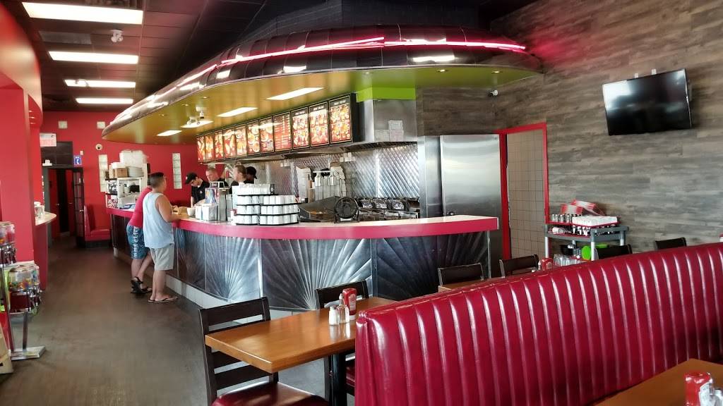 Restaurant La Belle Province Lasalle | restaurant | 8201 Boulevard Newman, LaSalle, QC H8N 1Y1, Canada | 5143670473 OR +1 514-367-0473