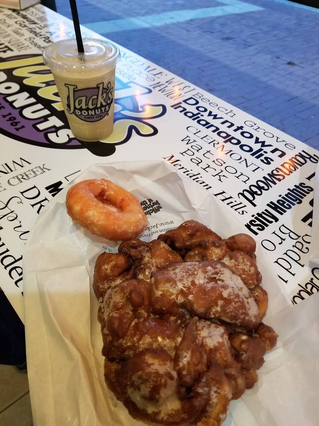 Jacks Donuts | bakery | 135 W Market St, Indianapolis, IN 46204, USA | 3174265930 OR +1 317-426-5930