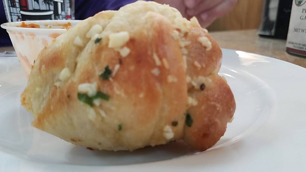 Ciros New York Pizza | restaurant | 6067 Centreville Crest Ln, Centreville, VA 20121, USA | 7038300003 OR +1 703-830-0003