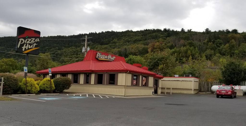 Pizza Hut | restaurant | 127 Blakeslee Blvd Dr E, Lehighton, PA 18235, USA | 6103775503 OR +1 610-377-5503