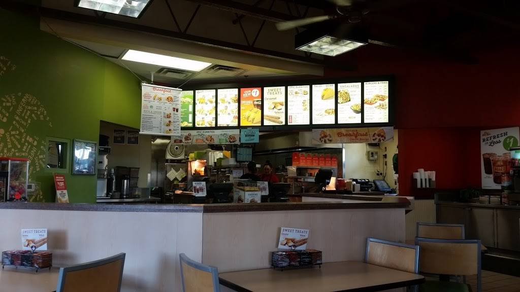 Del Taco | meal takeaway | 900 S Val Vista Dr, Gilbert, AZ 85296, USA | 4805588334 OR +1 480-558-8334