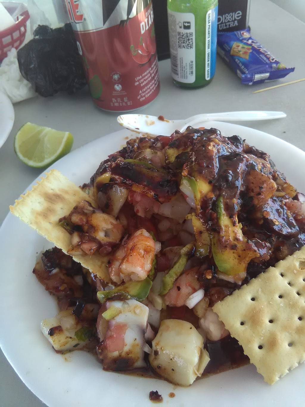 Mariscos Tocho | restaurant | 11299 Alameda St, Los Angeles, CA 90059, USA | 5624157519 OR +1 562-415-7519