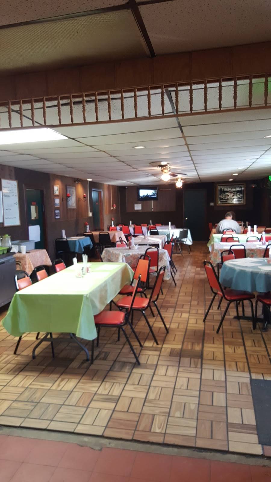 Genes Bar & Restaurant | restaurant | 1368 W Jarrettsville Rd, Forest Hill, MD 21050, USA | 4106922617 OR +1 410-692-2617