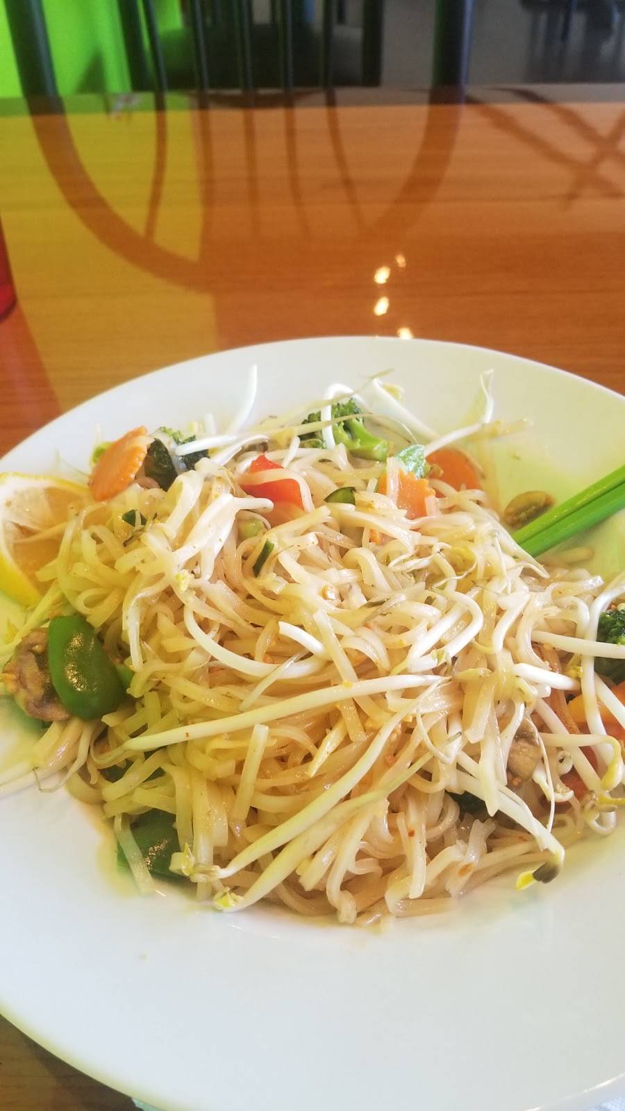 Thai Fusion | restaurant | 125 Evergreen Rd #102, Lake Wylie, SC 29710, USA | 8037465047 OR +1 803-746-5047