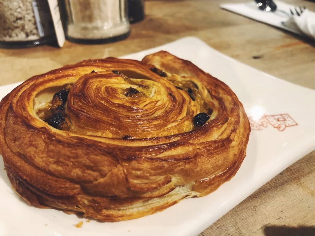 Le Pain Quotidien | restaurant | 498 Red Apple Ct, Central Valley, NY 10917, USA | 8458271793 OR +1 845-827-1793