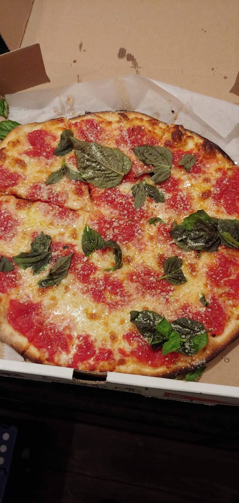 Round Pie Pizza Company | restaurant | 2323 highway 516, Old Bridge Township, NJ 08857, USA | 7324750000 OR +1 732-475-0000