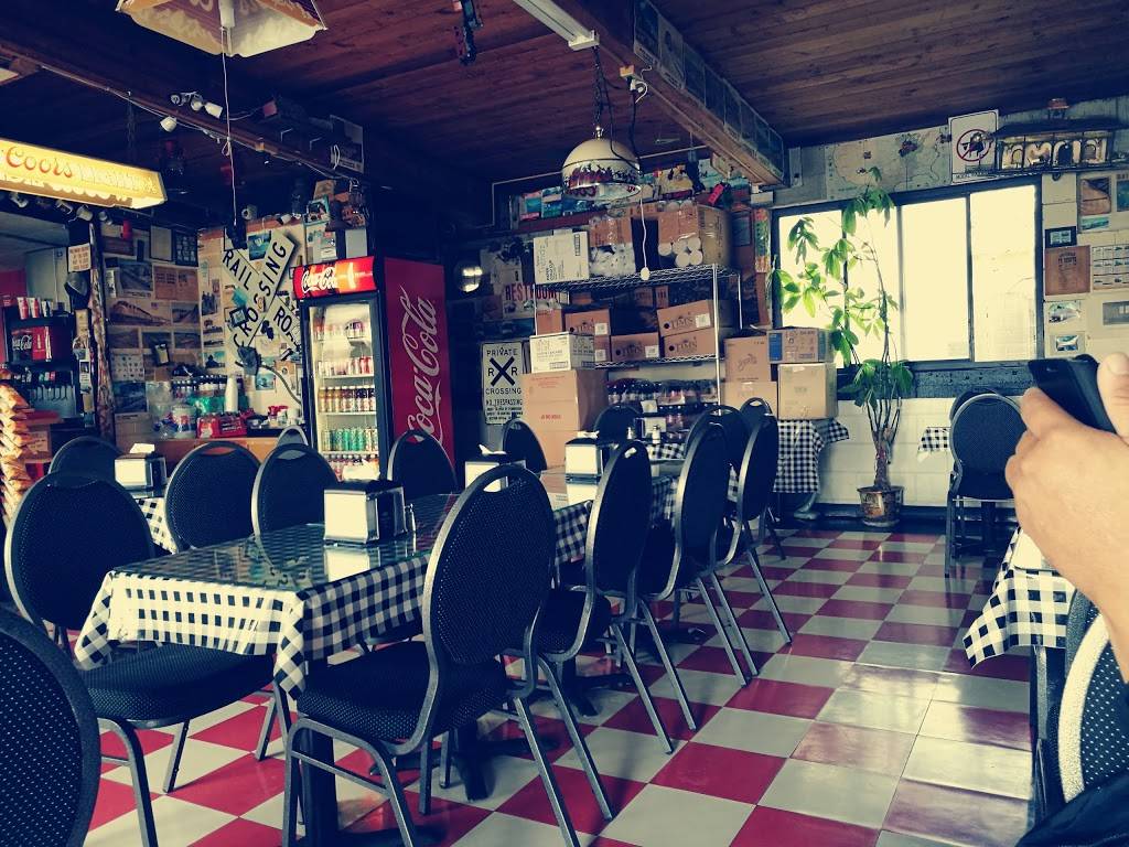 Loose Caboose | restaurant | 934 Park Row, Salinas, CA 93901, USA | 8314227169 OR +1 831-422-7169