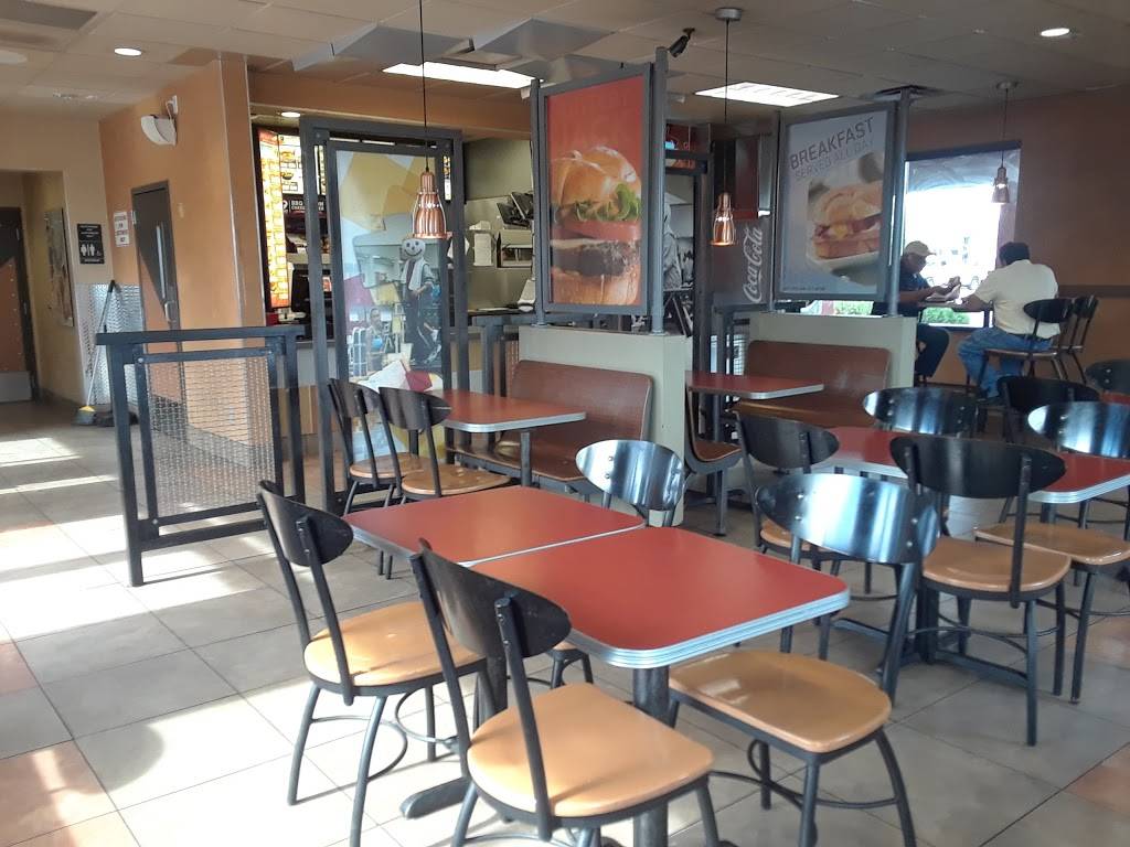 Jack in the Box | restaurant | 1902 W Buckeye Rd, Phoenix, AZ 85009, USA | 6022538142 OR +1 602-253-8142