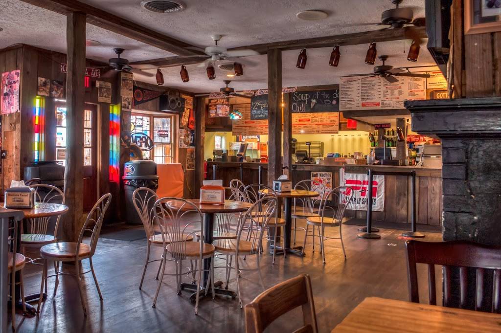 Momma Goldbergs Deli | restaurant | 500 W Magnolia Ave, Auburn, AL 36832, USA | 3348210185 OR +1 334-821-0185