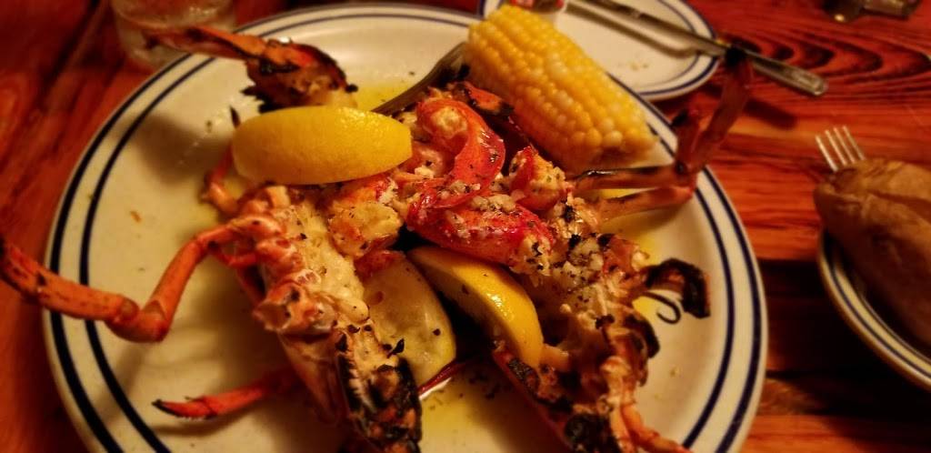 Square-Rigger | restaurant | 225 Edgartown-Vineyard Haven Rd, Edgartown, MA 02539, USA | 5086279968 OR +1 508-627-9968