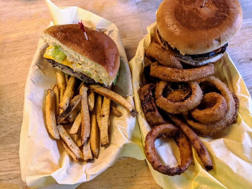 Cedar Glen Malt Shop | restaurant | 29125 Hook Creek Rd, Cedar Glen, CA 92321, USA | 9094851926 OR +1 909-485-1926