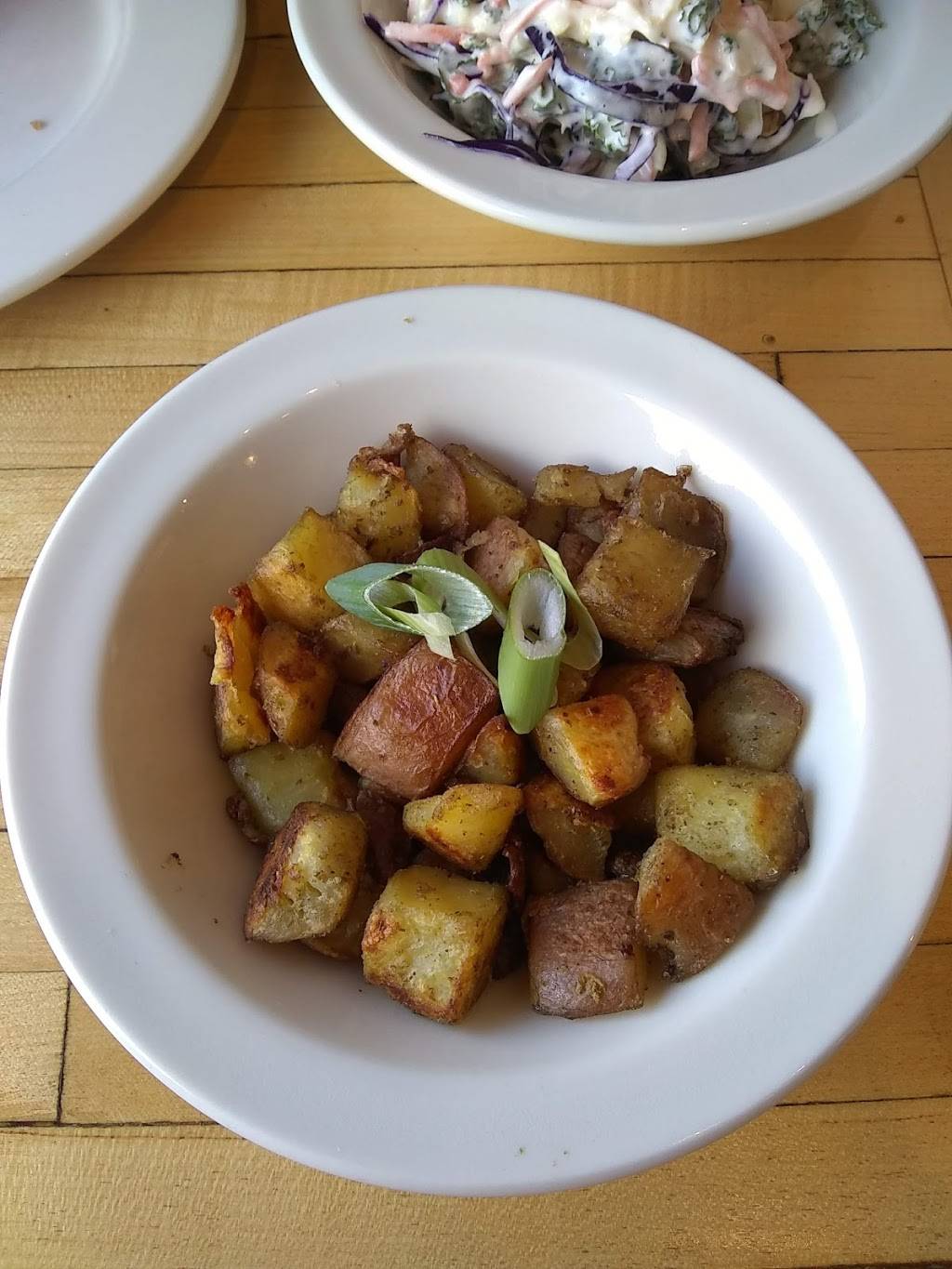 Portias Diner | restaurant | 3269 N High St, Columbus, OH 43202, USA | 6149727130 OR +1 614-972-7130