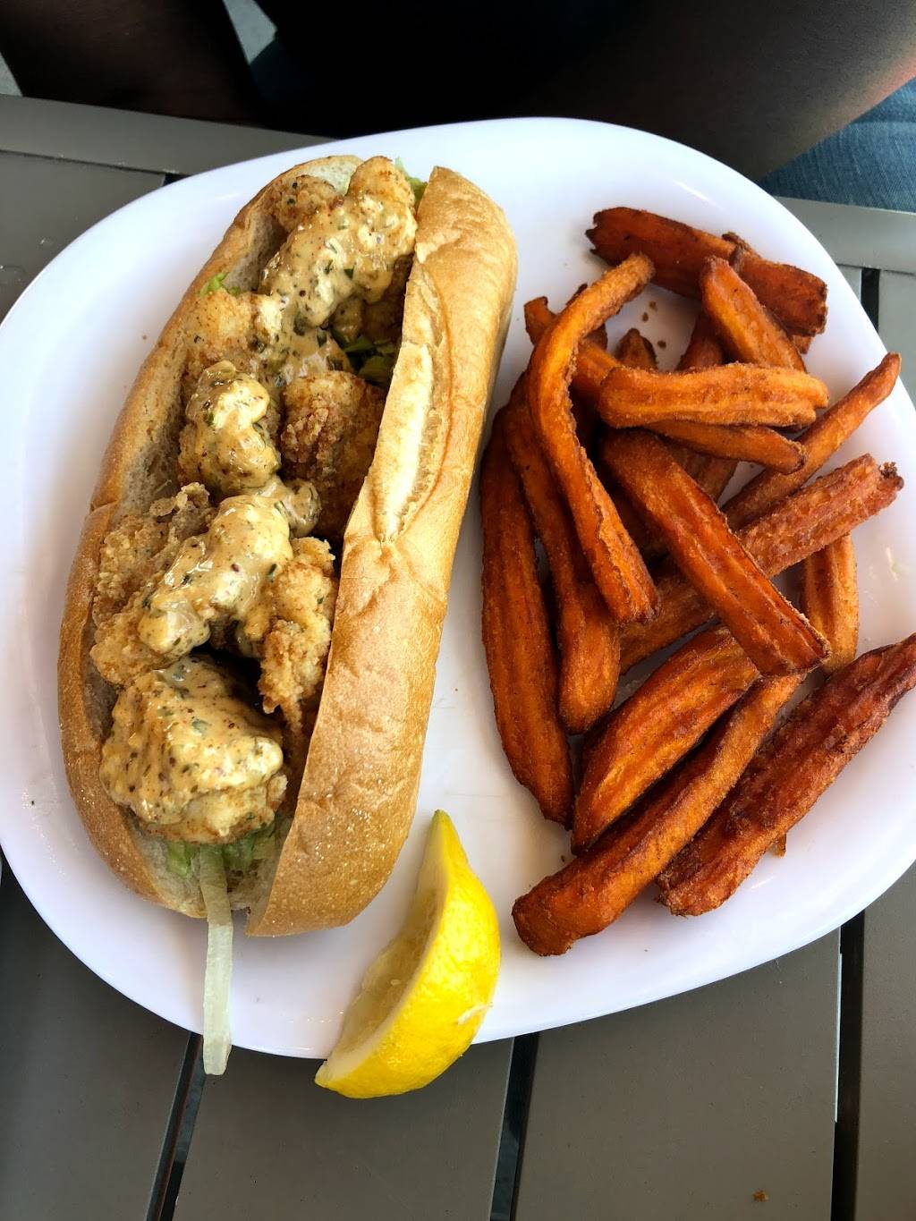 Saltys Island Bar & Grille | restaurant | 437 S Gulfview Blvd, Clearwater Beach, FL 33767, USA | 7272168085 OR +1 727-216-8085