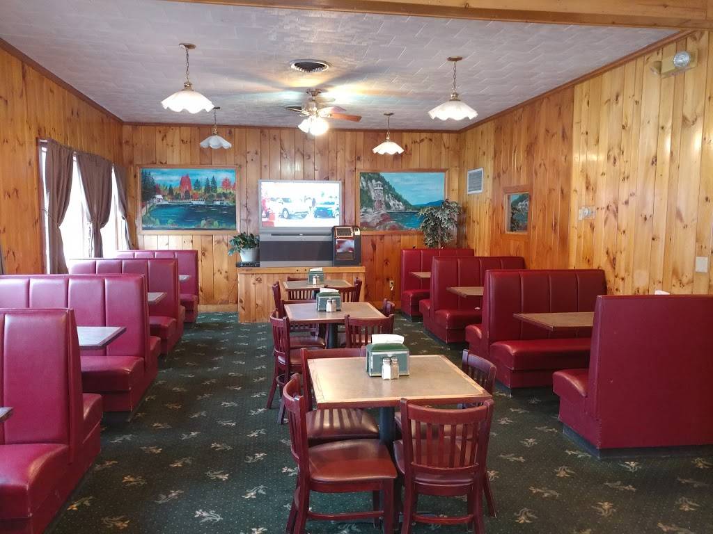 Village Pizza of Bristol | restaurant | 825 Lake St, Bristol, NH 03222, USA | 6037446886 OR +1 603-744-6886