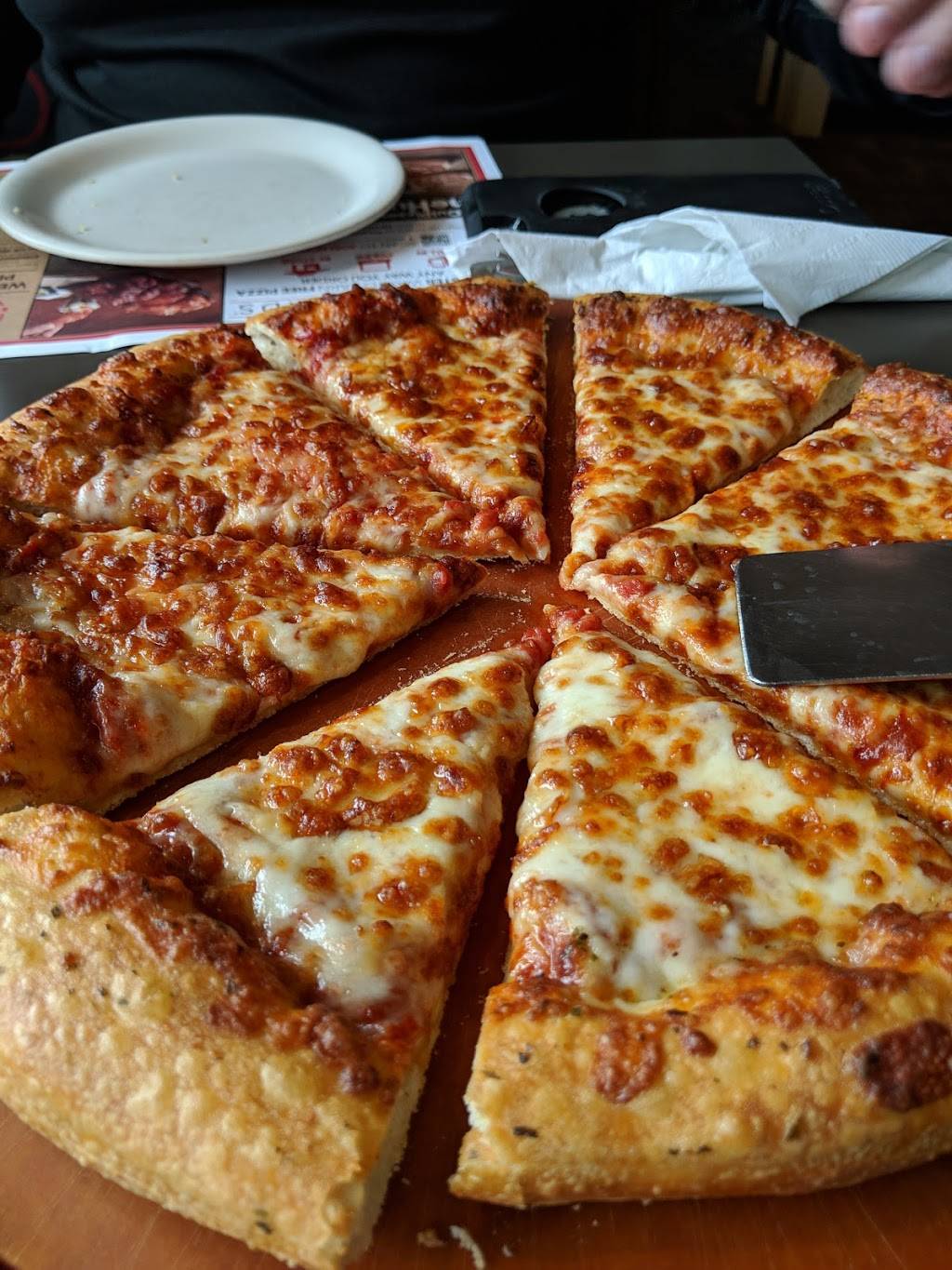 Pizza Hut | restaurant | 2328 W Sycamore St, Kokomo, IN 46901, USA | 7654561150 OR +1 765-456-1150