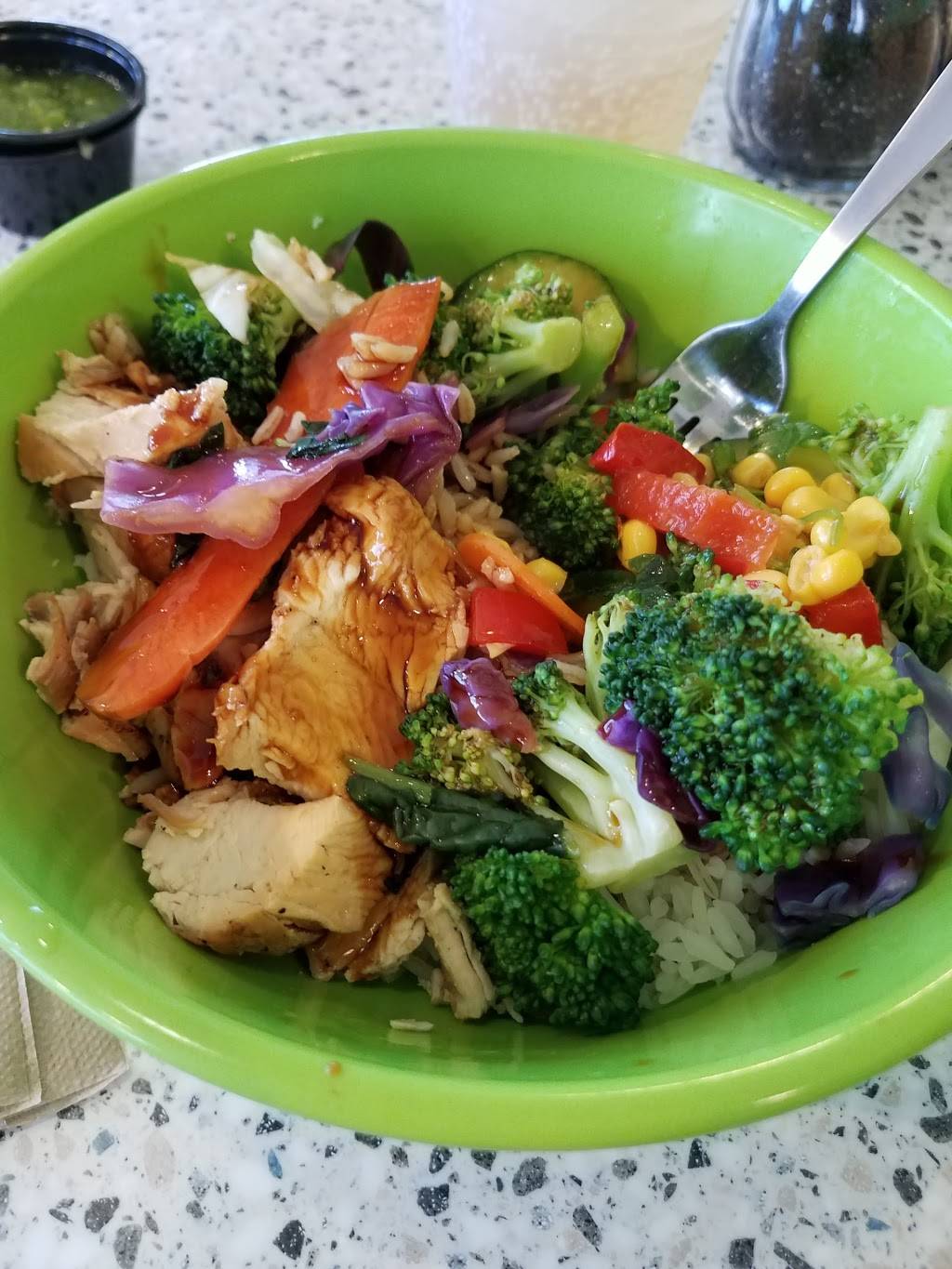 Crazy Bowls and Wraps | restaurant | 12704 Olive Blvd, St. Louis, MO 63141, USA | 3147869727 OR +1 314-786-9727