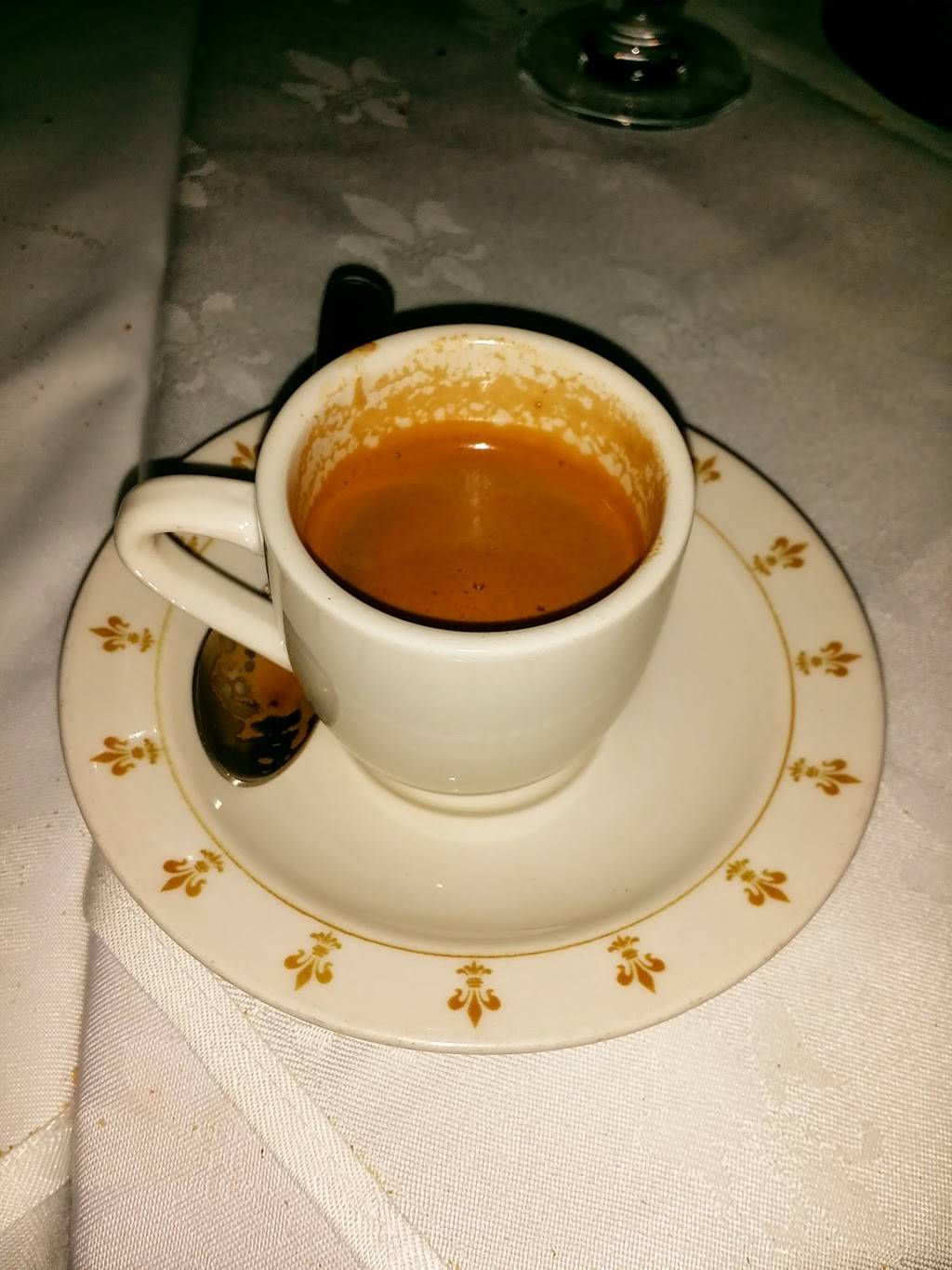 Lucianos | restaurant | 2192 Central Park Ave, Yonkers, NY 10710, USA | 9149615550 OR +1 914-961-5550