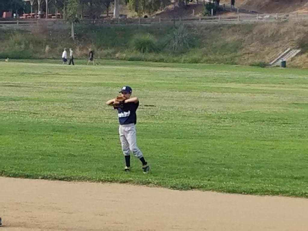 Eagle Rock Recreation Center | restaurant | 1100 Eagle Vista Dr, Los Angeles, CA 90041, USA | 3232576948 OR +1 323-257-6948