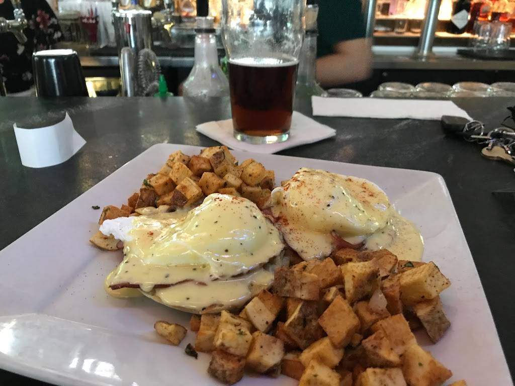 Backspin Texas Sports Bar & Grill | restaurant | 5000 W Slaughter Ln #206, Austin, TX 78749, USA | 5122829206 OR +1 512-282-9206