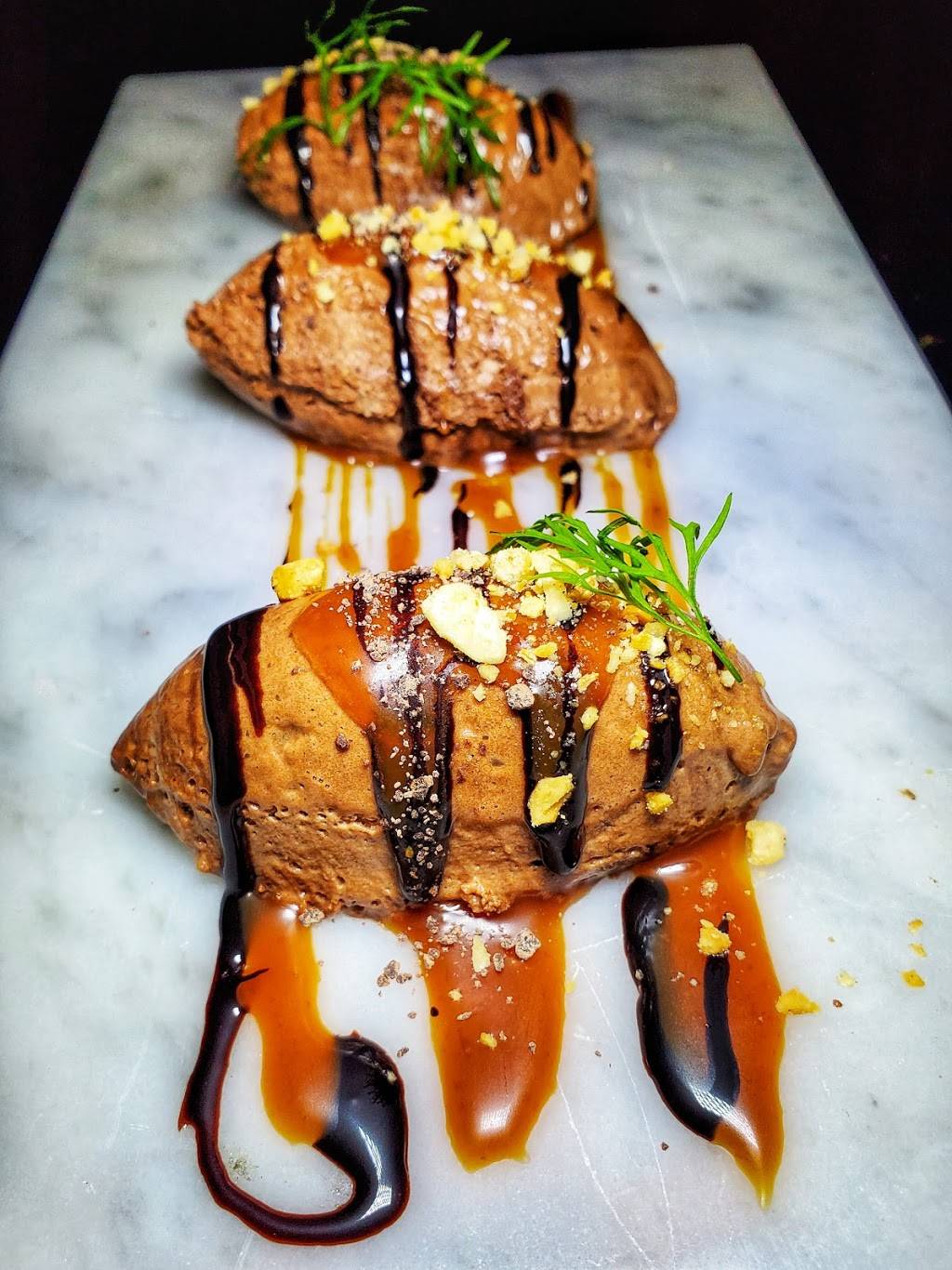 Romeo Wine Bar | restaurant | 4019 Sunset Blvd, Los Angeles, CA 90029, USA | 4243462514 OR +1 424-346-2514