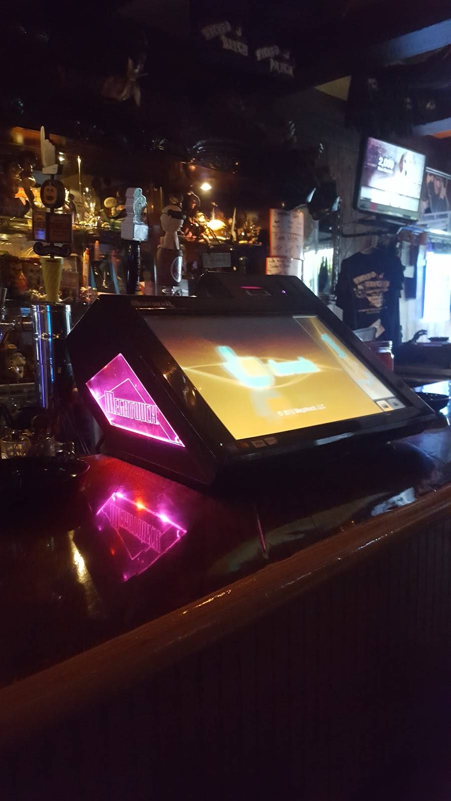 Wicked Witches Bar & Grill | restaurant | 919 Freeport Rd, Cheswick, PA 15024, USA | 7242757202 OR +1 724-275-7202